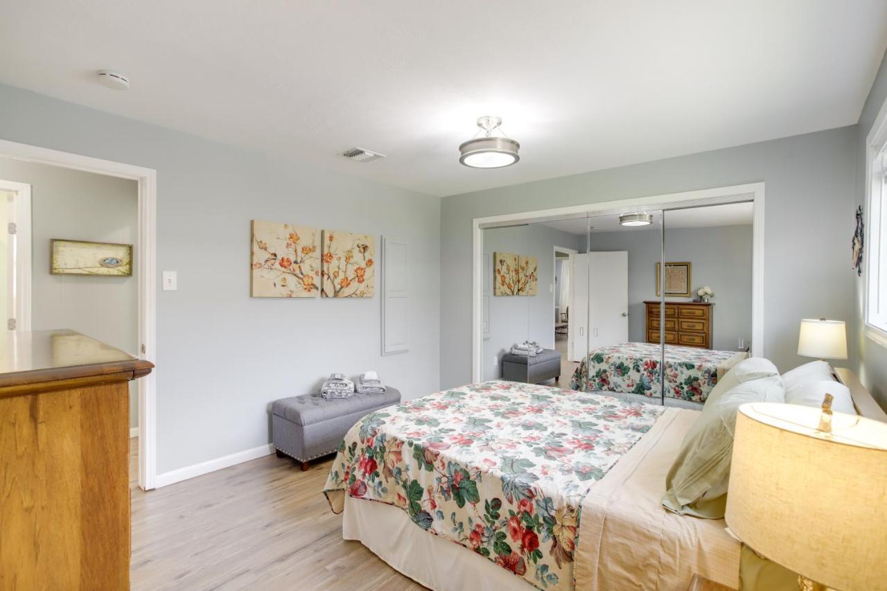 Cozy Shenandoah Home Less Than 2 Mi To The Woodlands Mall! المظهر الخارجي الصورة